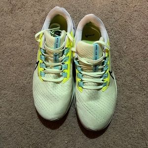 Nike air zoom Pegasus women’s size 10.5